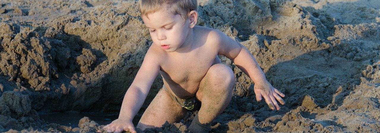 лето ребенок пляж