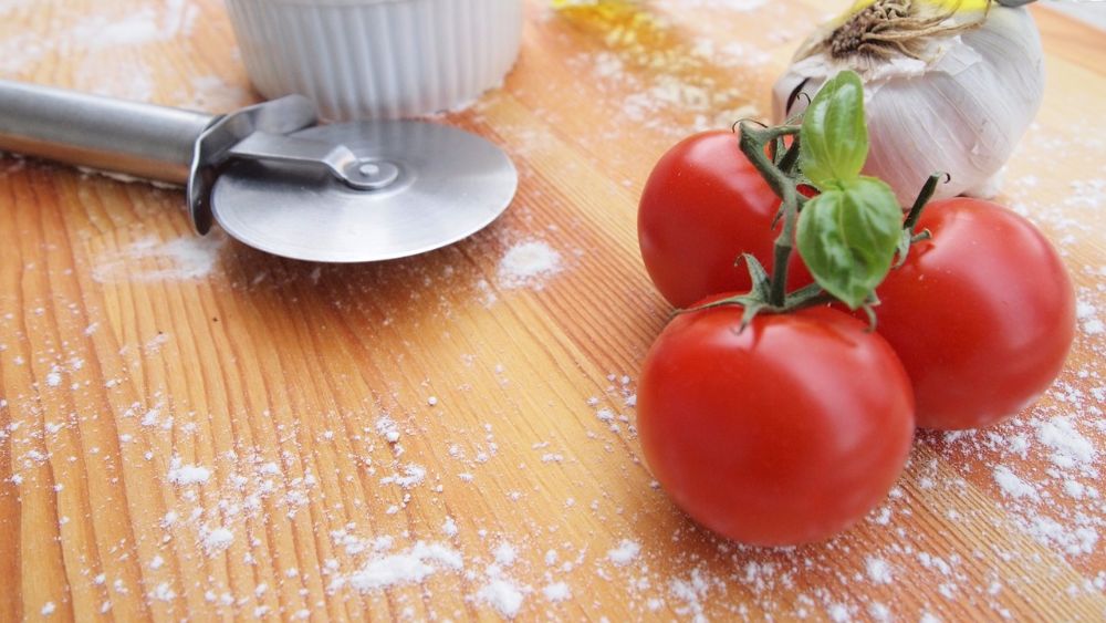 Как приготовить помидоры с сыром и чесноком (рецепт с фото)