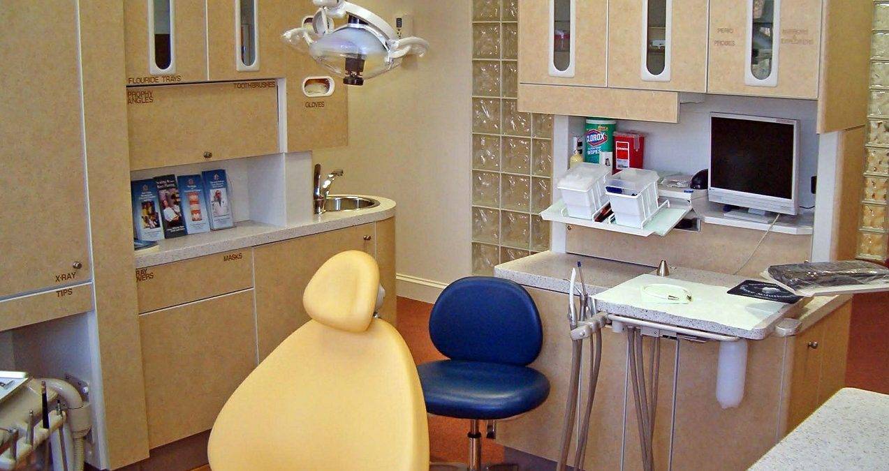 dentist-521444_1280