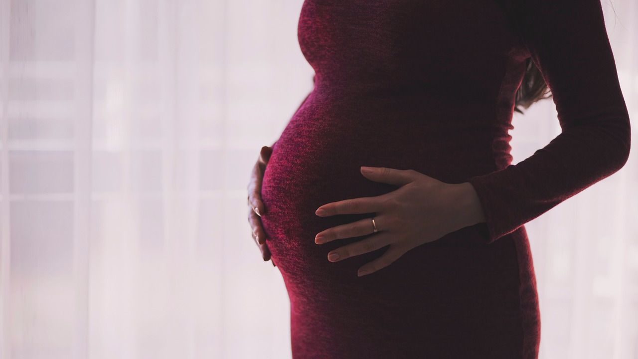 Бессонница у беременных: причины и что делать