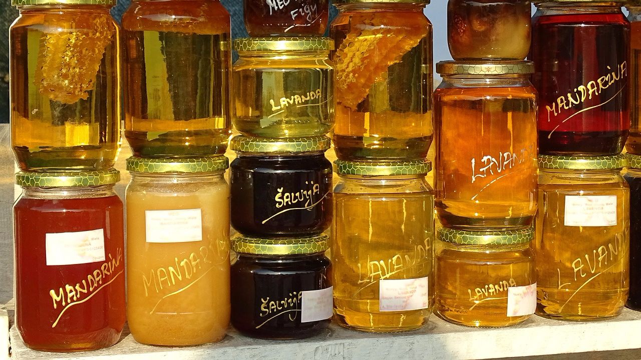Почему появляется аллергия на мед, как ее определить и лечить