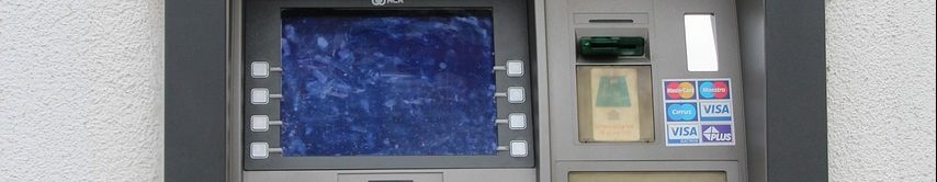 Что делать, если банкомат зажевал деньги