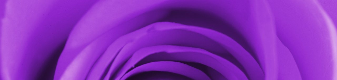 Что означает фиолетовый цвет в психологии