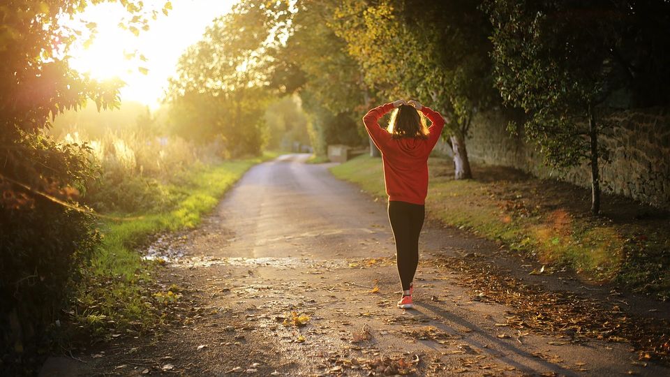 Как правильная ходьба помогает бороться с лишним весом, плохим самочувствием и упадком сил