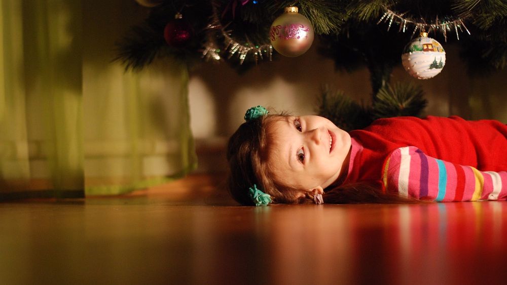 7 идей, чем развлечь ребенка дома на новогодних каникулах