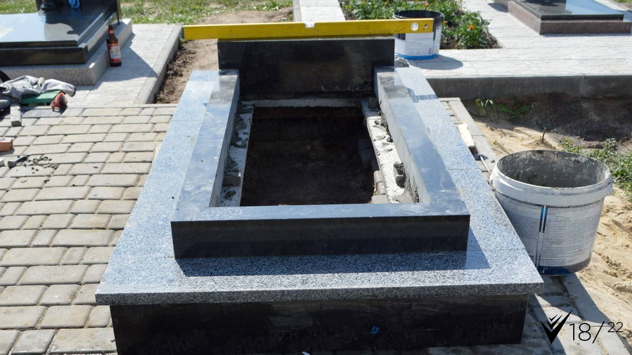 Фундамент для памятника на кладбище фото