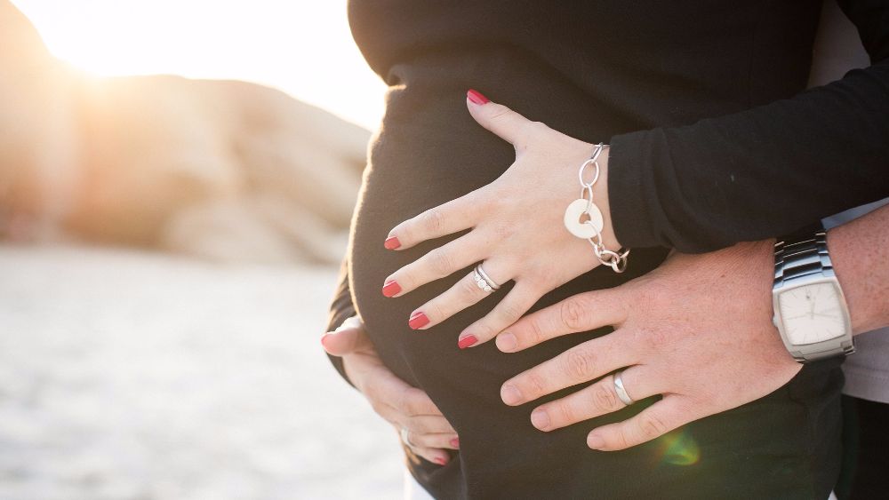 Опасные последствия стресса при беременности, его виды и симптомы